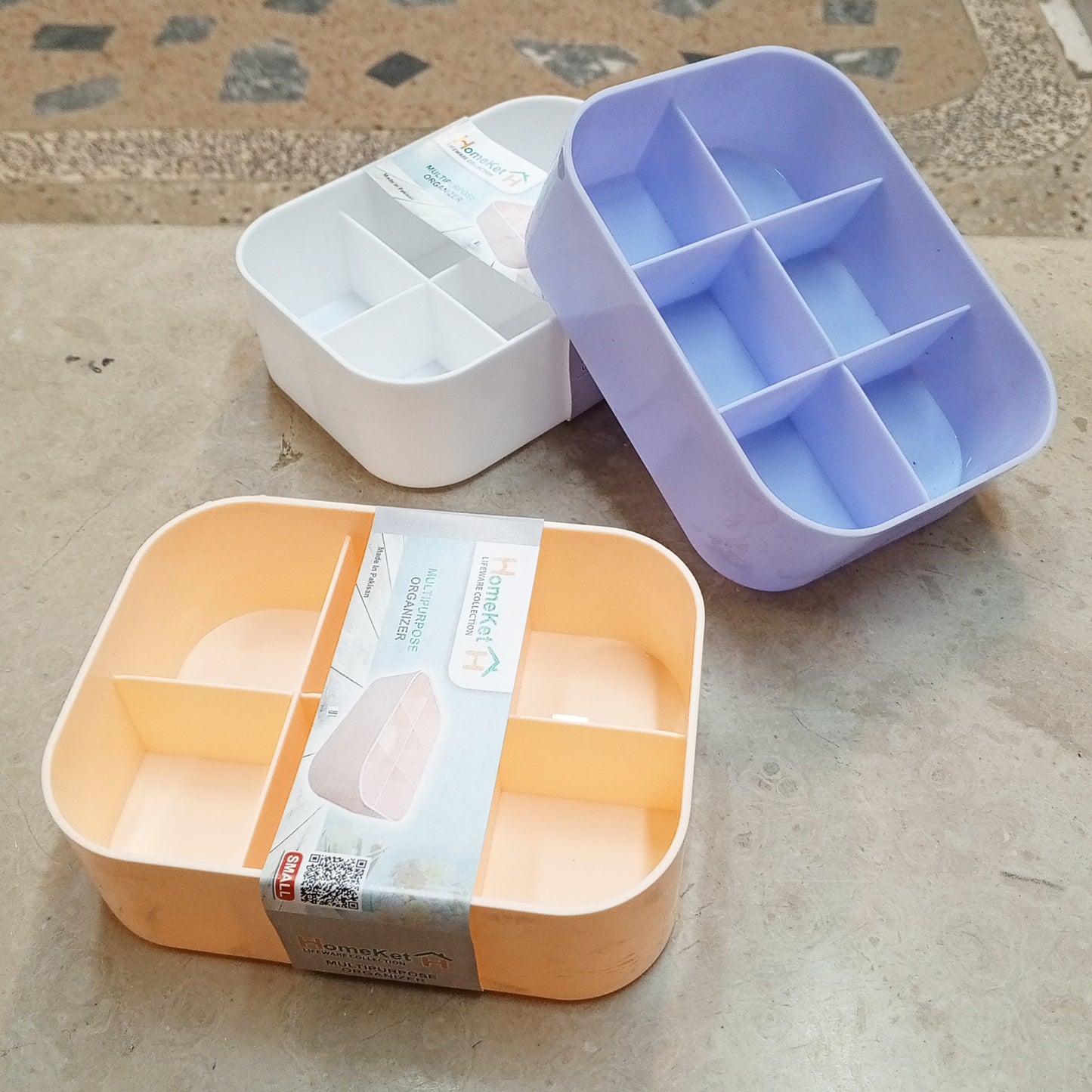 Homeket Small Size Multi-Purpose Sewing, Jewelery & Medicine 6-Grid Organizer Plastic Box ( Random Colors Will Be Sent)
