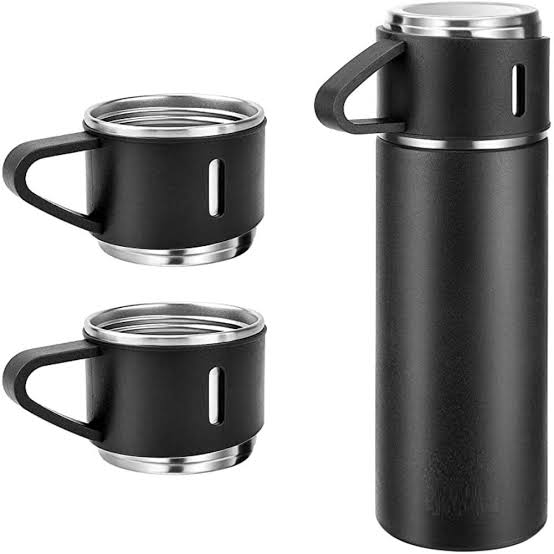 Stainless Steel 500ml Hot & Cool Water Bottle With 2-Cups ( Random Colors Will Be Sent )
