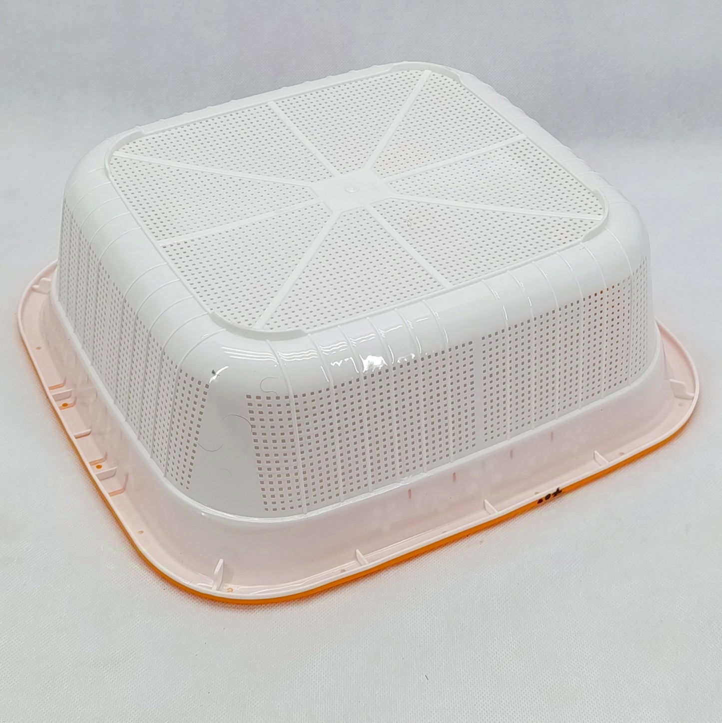 Omega Glory Medium Size Drain Plastic Basket (Random Colors Will be Sent)