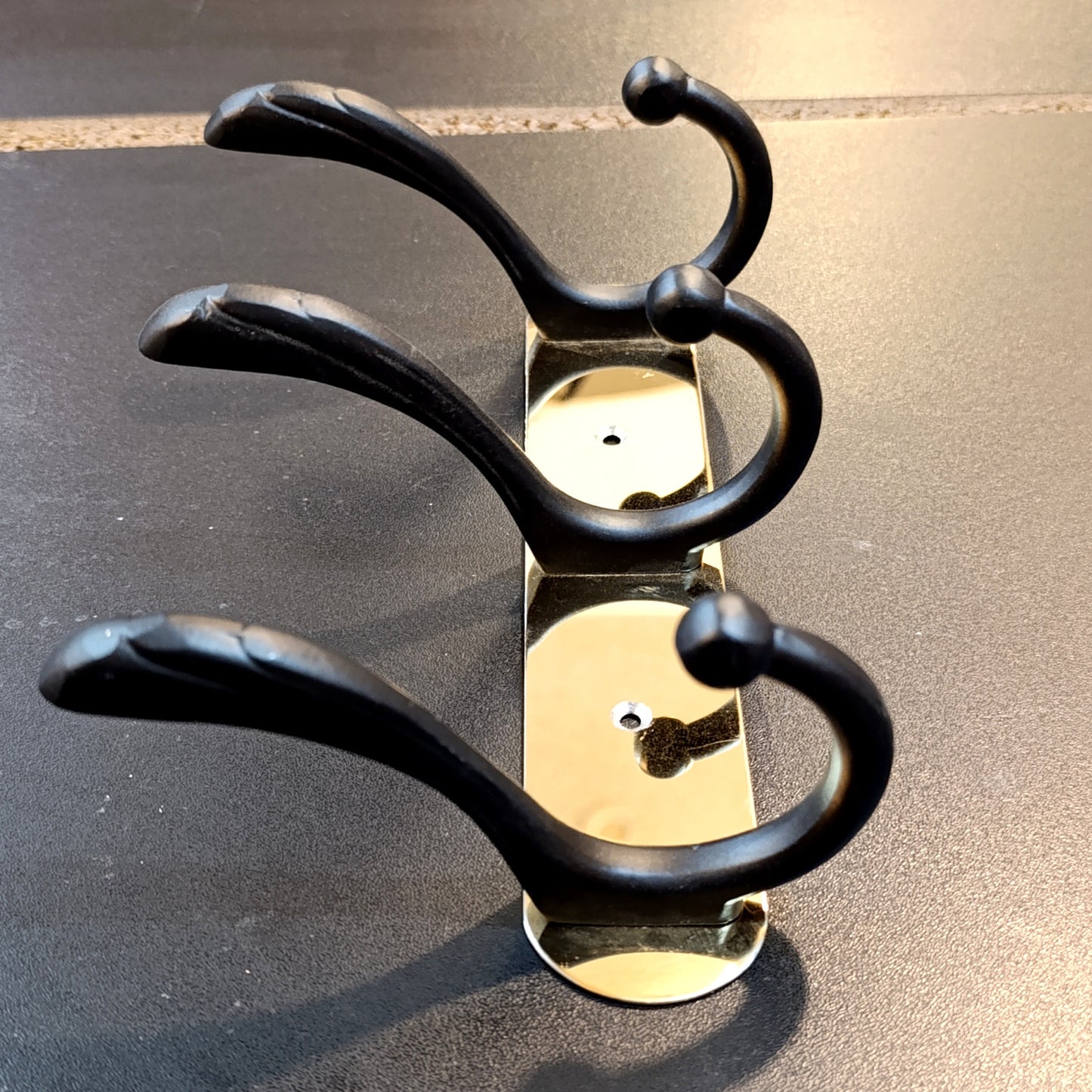 Stainless steel 3-Hook Hanging Golden Wall-Mount Screw Rail Hanger