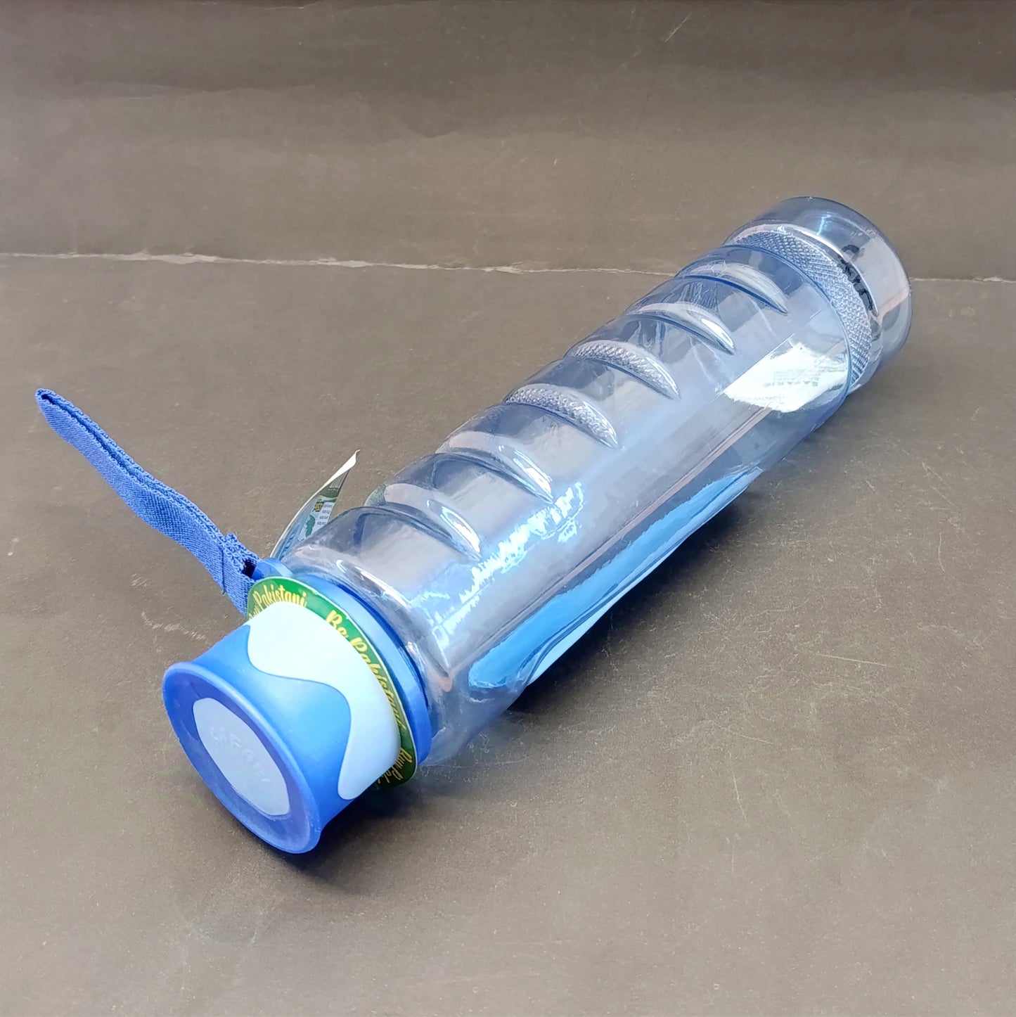 Safari Smart 525ml yoyo Transparent Slim Style Plastic Water Bottle (Random Color Will Be Sent)