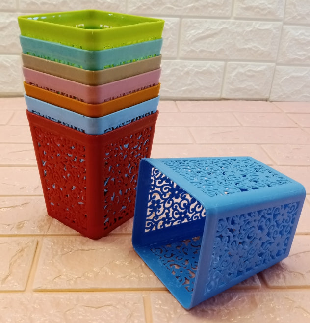 Areesha Small-Size Plastic Storage Basket ( Random Colors Will Be Sent )