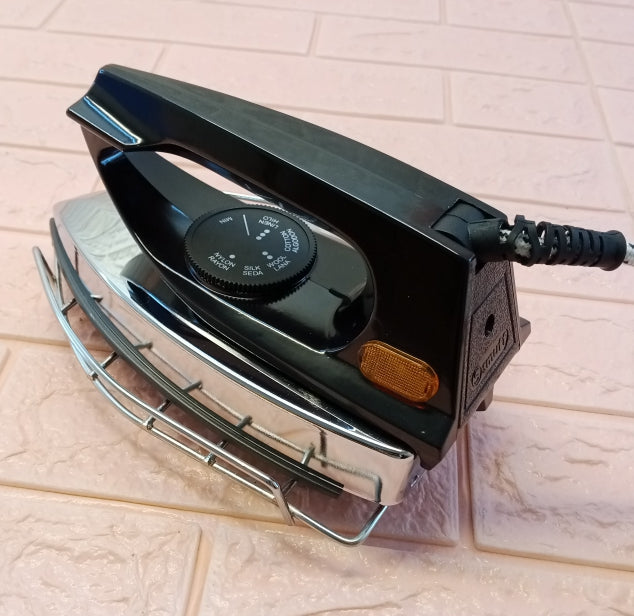 Metal Heated Iron STAND Holder