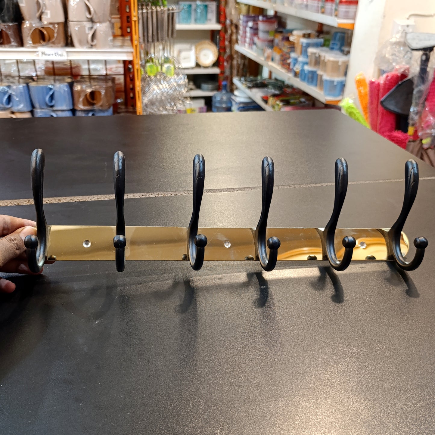 Stainless steel 6-Hook Hanging Golden Wall-Mount Screw Rail Hanger