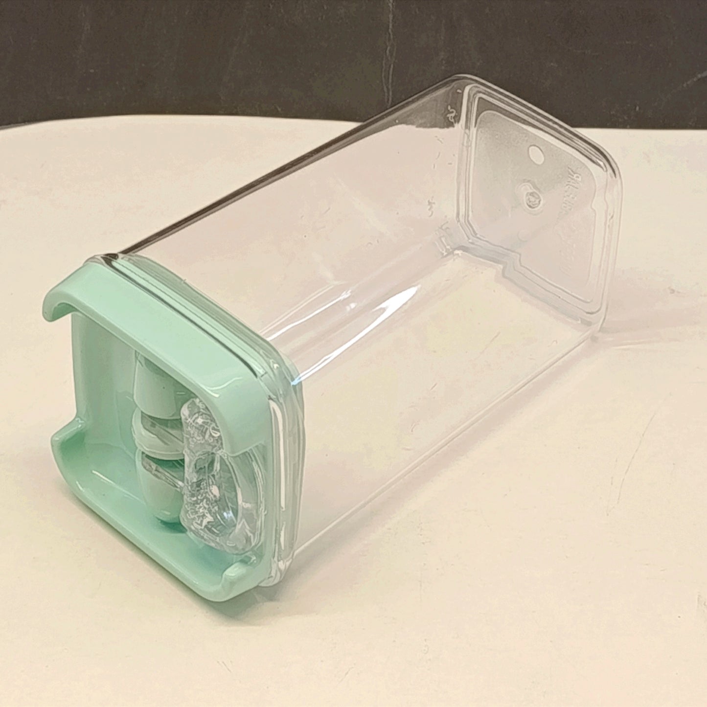 Crystal Airtight 500ml Food Storage Container (Multiple Colours Will be Sent)