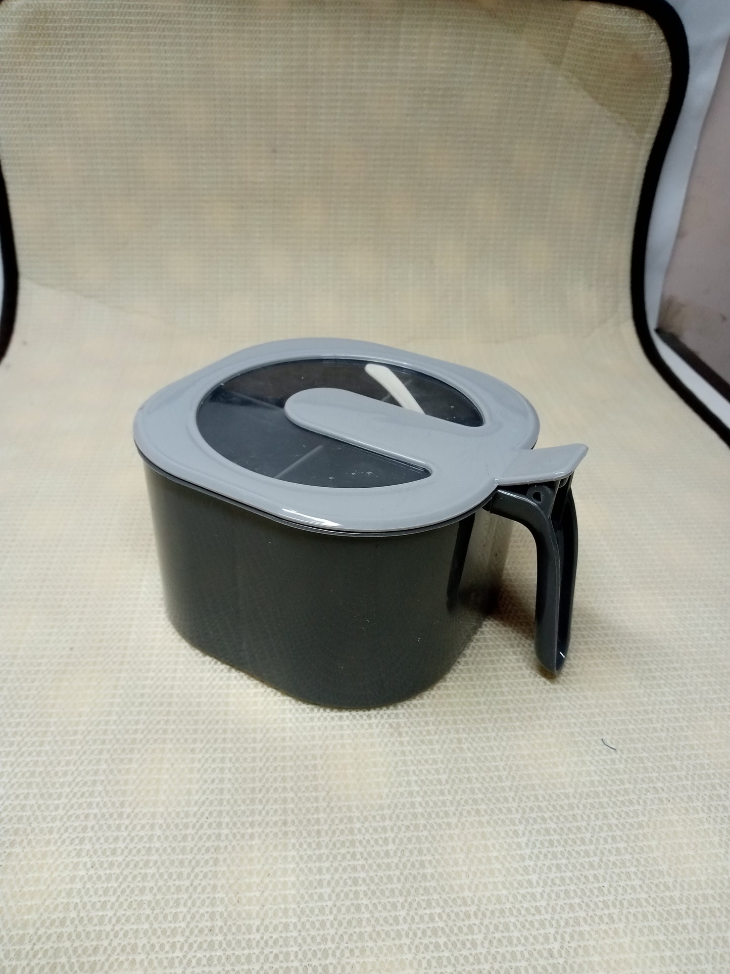 Maxware 4-Section Plastic Spices Organizer Partition Box Mug With Spoon ( Random Colors Will Be Sent )