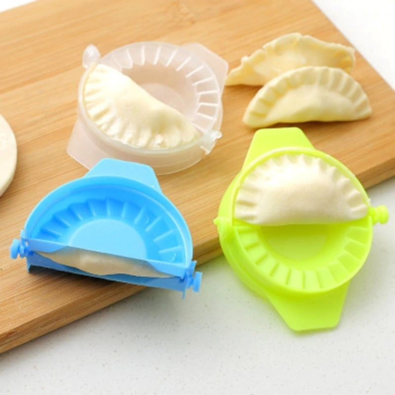 3pcs Multi-Color Plastic Dumpling / Samosa Making Mold
