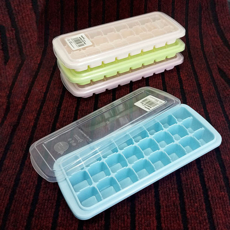Appollo Bubble 24-Grid Plastic Ice Cube Tray With Cover ( Random Colors )