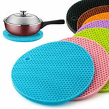 Silicon Heat Insulation Round Shape Heated Pot Mat ( Random Colors Will Be Sent )