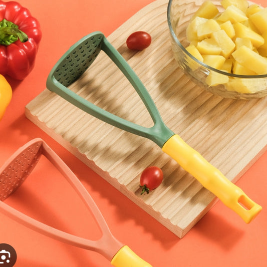 Non-Stick 12 inches Long Plastic Vegetables & Potatoes Masher