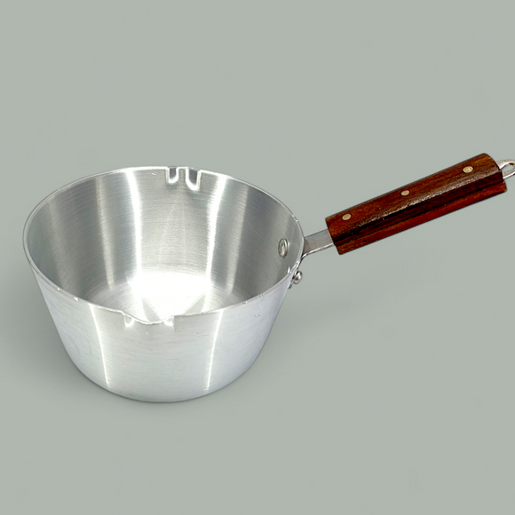 Silver Sauce Pan 1.5-Litre With Wooden Handle