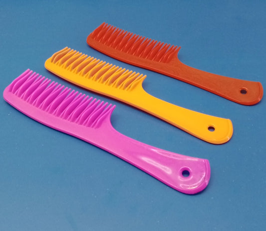 Plastic Hair Comb (Random Color Will be Sent)