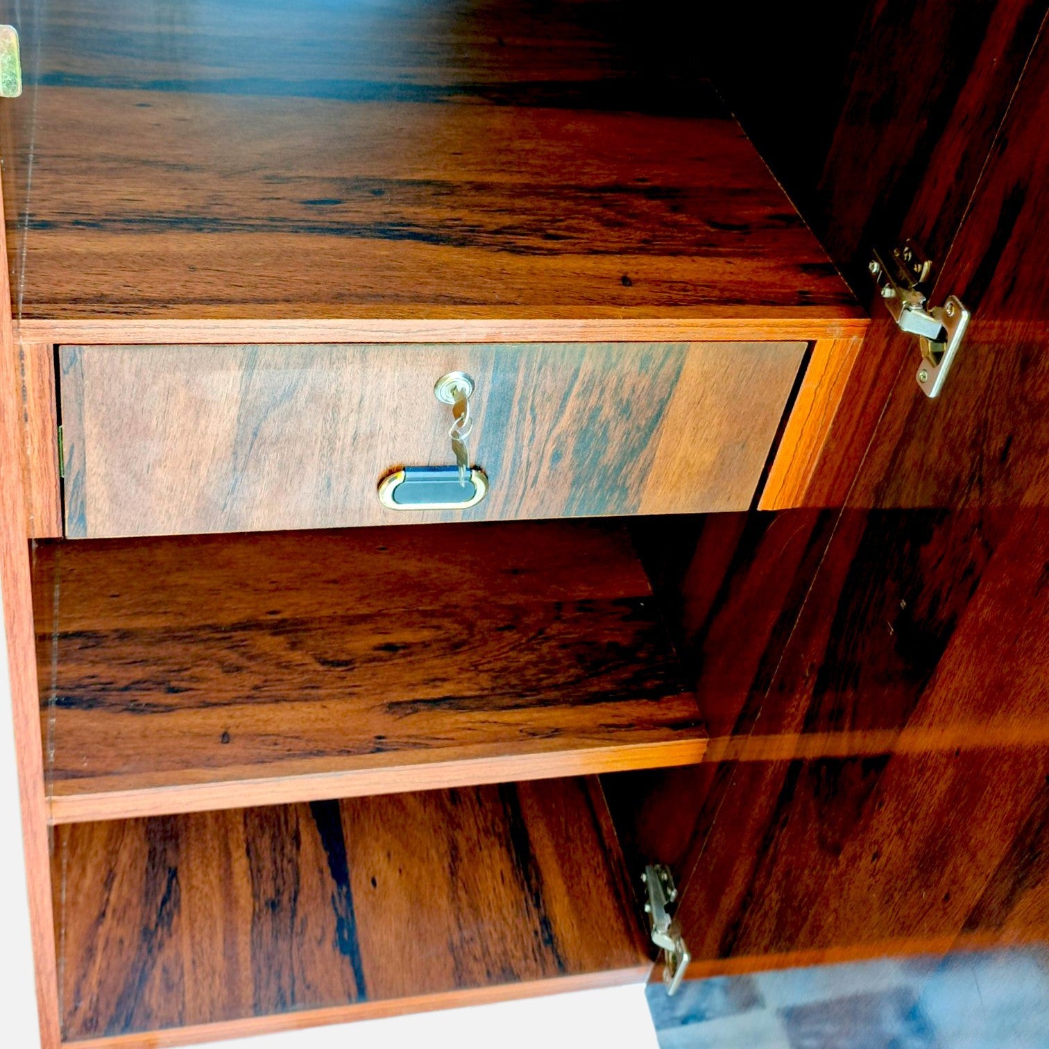 Movable Wheels Storage Cupboard Almirah With Removable Adjustable Shelves & Hanging Rod.
