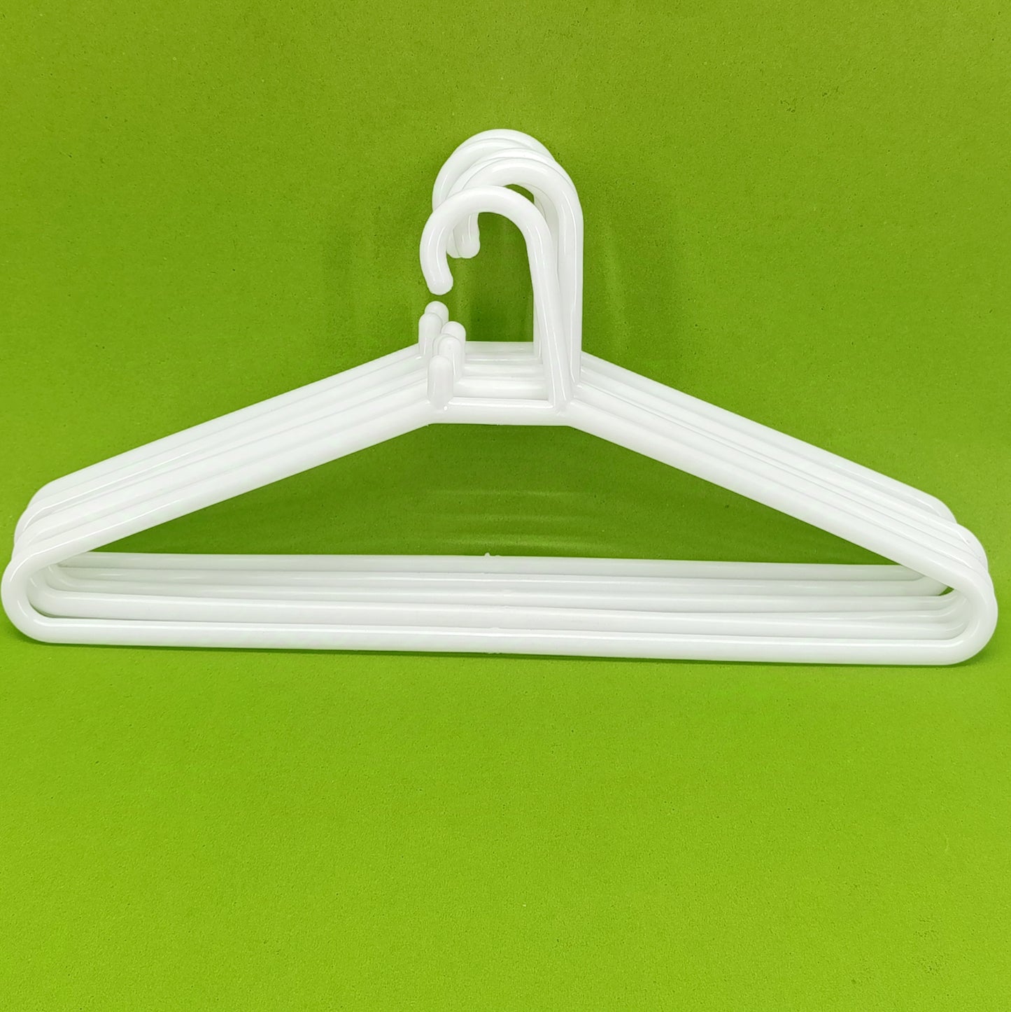 Fashion Pack Of 6pcs Plastic Large Size Cloth Hangers ( Random Colors Will be sent)