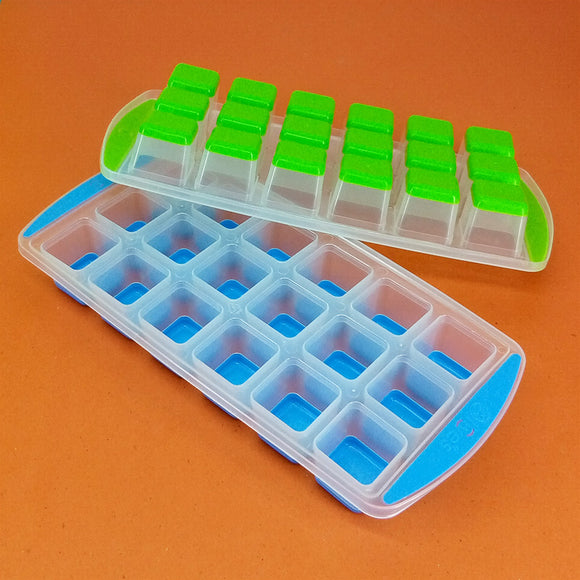 Silicon Bottom Press Plastic Ice-Cube Tray Random Colors (One Piece)