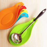 Plastic Heat Resistant Kitchen Spatula Rest Holder Placemat Tool ( Random Colors Will Be Sent )